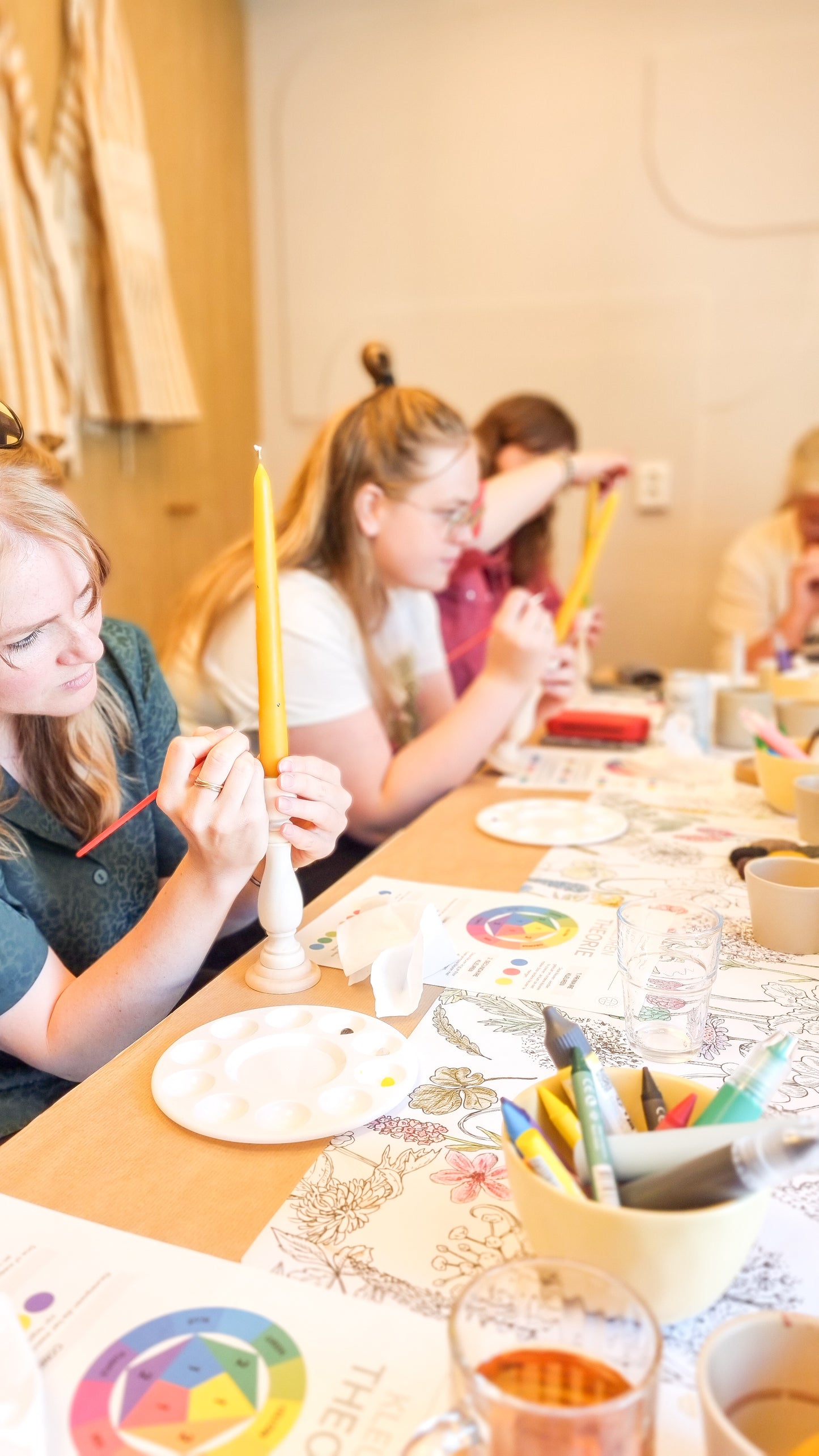 Priveworkshop 5 personen - Candle painting met natuurlijke bijenwaskaarsen