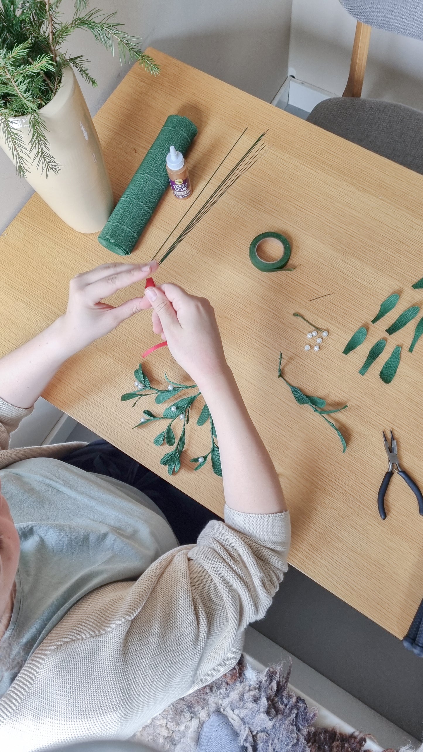 Workshop crêpepapier mistletoe (woensdagavond 2 december 19:00 - 21:30)