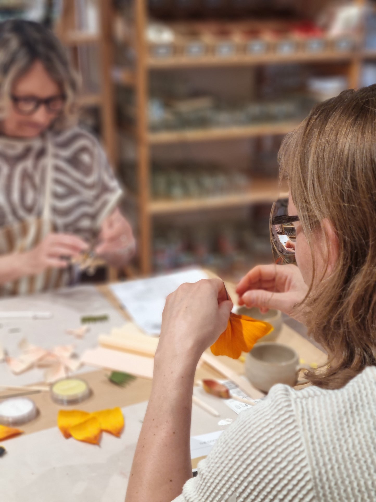Workshop papieren bloemen bij Dille & Kamille (zondagmiddag 27 september 13:00 - 16:00)