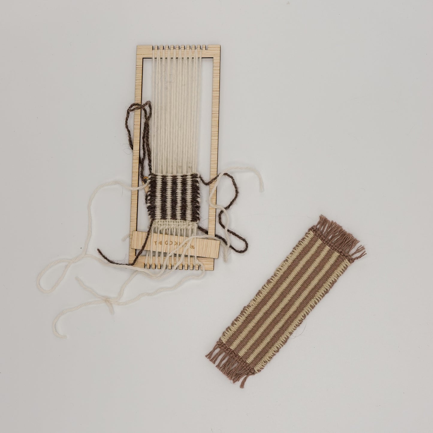 VÄVNING - bookmark weaving diy box