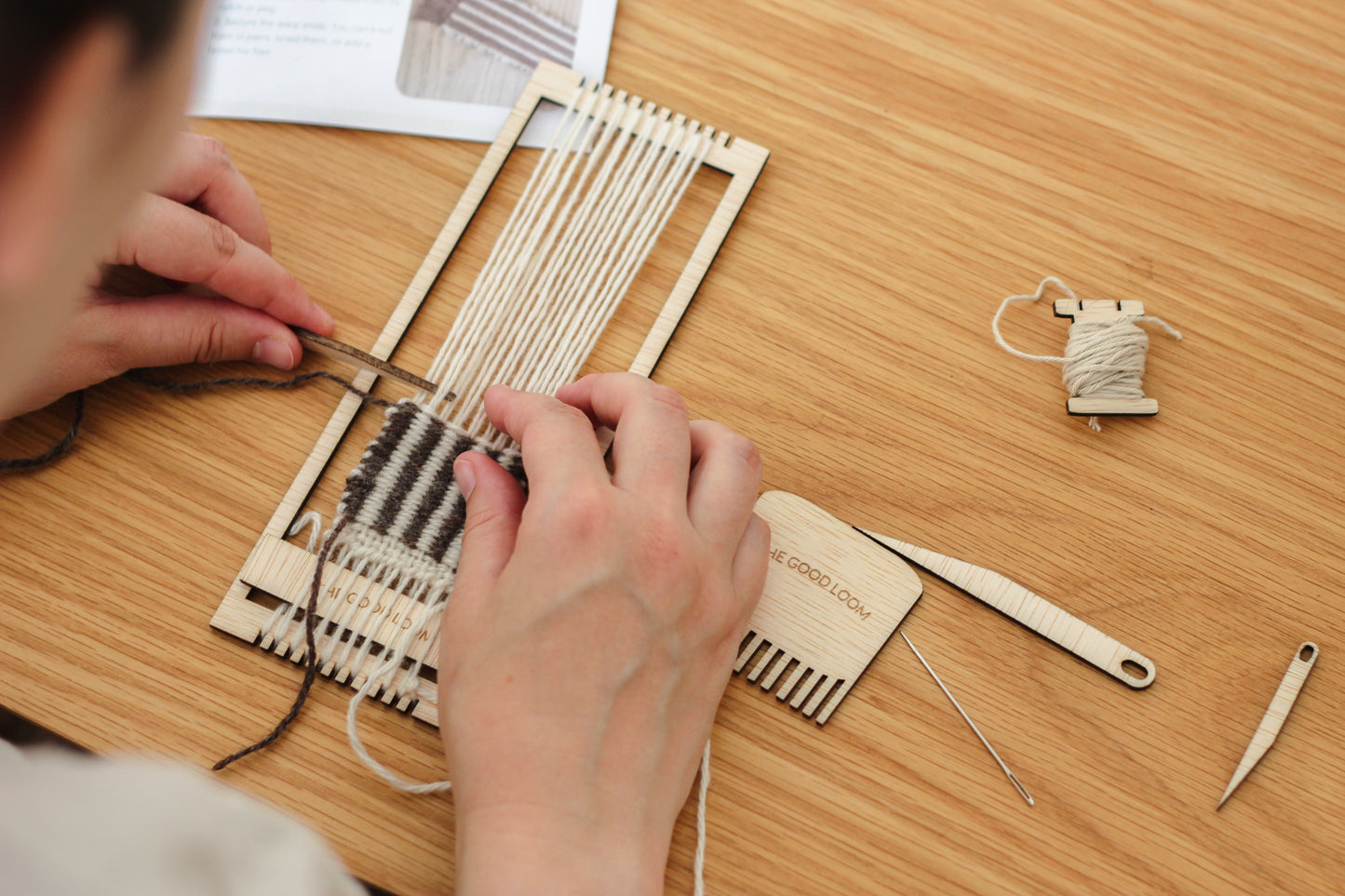 VÄVNING - bookmark weaving diy box