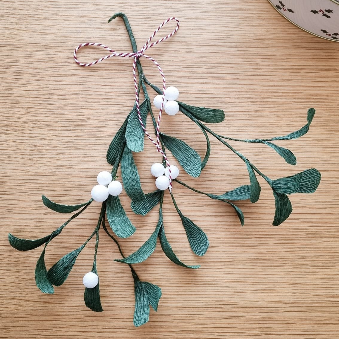 Workshop crêpepapier mistletoe (woensdagavond 2 december 19:00 - 21:30)